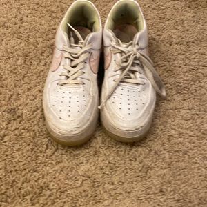 Nike size 8 women’s AF 1